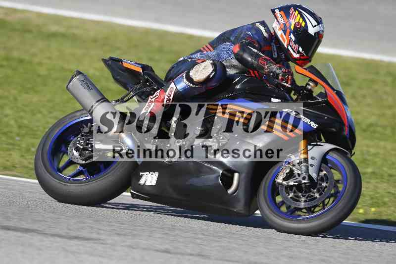 /Archiv-2025/02 28.-31.01.2025 Moto Center Thun Jerez/rot-red/711